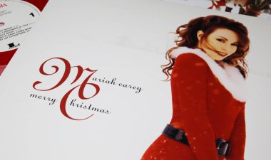 Viersen, Almanya - 9 Ekim. 2023: Mariah Carey 'in kapanışı hit şarkıyla Mutlu Noeller albümü Tek istediğim sensin