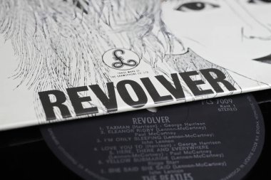 Viersen, Almanya - 9 Haziran. 2023: 1966 'da Beatles' tan çıkan vinil albüm kapağı