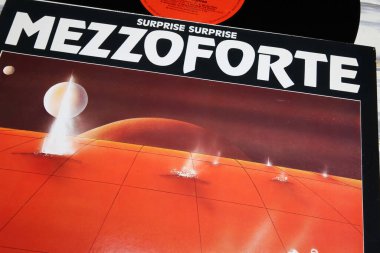 Viersen, Almanya - 9 Haziran. 2023: İzlanda funk füzyon grubu Mezzoforte 'nin klasik albüm kapağı, 1983