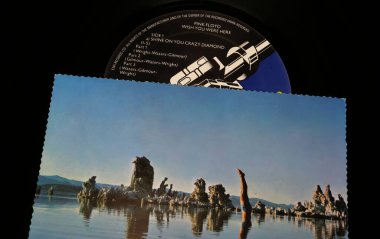 Viersen, Almanya - 9 Mayıs. 2023: Pink Floyd 'un Kapanışı Keşke 1975' ten kalma bir albüm kapağıyla burada olsaydınız