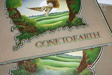 Viersen, Almanya - 9 Mayıs. 2023: Barclay James Harvest progresif rock grubu vinil albüm kapağı 1977 'den Dünya' ya geldi