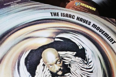 Viersen, Almanya - 9 Mayıs. 2023: Soul şarkıcısı Isaac Hayes 'in kapanışı 1970' lerdeki albüm kapağı Movement