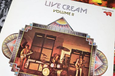 Viersen, Almanya - 9 Ocak. 2024: İngiliz rock grubu The Cream vinil Live albüm kapağı Volume 2 from 1972