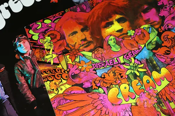 Viersen, Almanya - 9 Ocak. 2024: İngiliz rock grubu The Cream vinil albüm kapağı 1967 'den Disraelei Gears