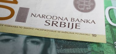Eski döviz banknotunun kapatılması ve Sırbistan Ational Bank 'ın harfleri
