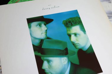 Viersen, Almanya - 9 Mayıs. 2024: 1987 'den İskoç pop grubu Danny Wilson' ın Meet Vinil cover 'ının kapağı
