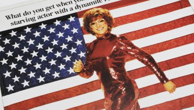 Viersen, Almanya - 9 Mayıs. 2024: 1982 'den Dustin Hoffman ile birlikte orijinal Tootsie film afişi ayrıntıları (merkeze odaklan)