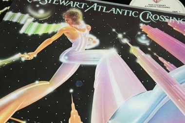 Viersen, Almanya - 9 Haziran. 2024: Rod Stewart 'ın 1975 tarihli albüm kapağı Atlantic Crossing