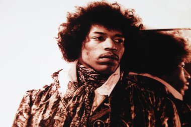 Viersen, Almanya - 9 Temmuz. 2024: Şarkıcı Jimi Hendrix 'in portresi ile birlikte Vinil albüm kapağı detaylarını tecrübe ettiniz mi (merkeze odaklanın)