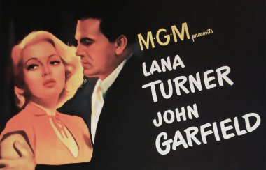 Viersen, Almanya - 9 Temmuz. 2024: Postacı her zaman Lana Turner ve John Garfield ile birlikte 1946 'dan iki film afişi detayını çalar.