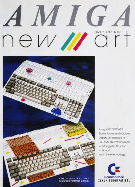 Viersen, Almanya - 9 Temmuz. 2024: Amiga 500 Yeni Sanat dergisi 80 'lerden itibaren reklam (merkeze odaklan)