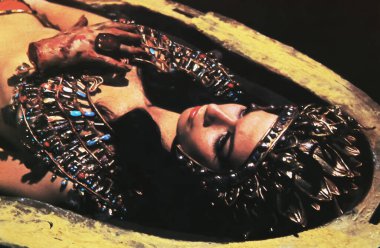 Viersen, Almanya - 9 Temmuz. 2024: Valerie Leon 'un 1971 tarihli Mumya' nın Mezarı İngiliz korku filmi 