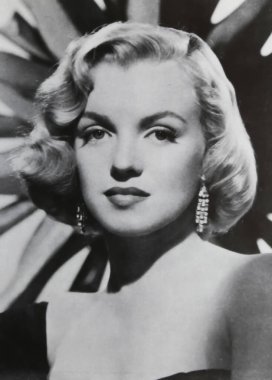 Viersen, Almanya - 2 Haziran. 2024: Marilyn Monroe 'nun eski dergi basın açıklaması fotoğrafı (yüze odaklan)