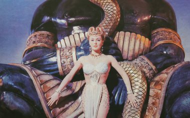 Viersen, Almanya - 2 Haziran. 2024: Mirasyedi filminde Lana Turner 'ın eski dergi fotoğrafı (kadın odaklı))