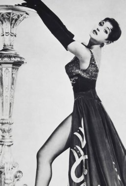 Viersen, Almanya - 3 Haziran. 2024: 1950 'lerden Fransız aktris Liliane Montevecchi' nin eski bir dergi fotoğrafı (üst üçüncü sınıf))