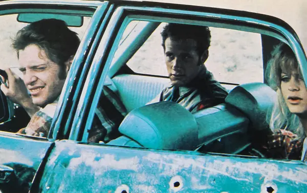 Viersen, Almanya - 3 Haziran. 2024: The Sugarland Express 'te William Atherton, Michael Sacks, Goldie Hawn' ın 1974 tarihli eski dergi fotoğrafı (sol kişiye odaklan)