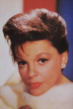 Viersen, Almanya - 8 Mayıs. 2024: Amerikalı aktris Judy Garland 'ın eski dergi fotoğrafı)