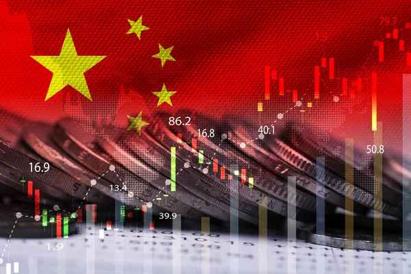 Dvojité Vystavení Čínské Vlajky Stohování Mincí Grafu Akciového Trhu Symbolem — Stock fotografie
