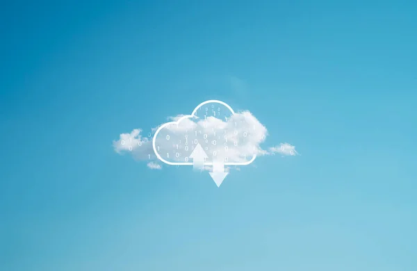 Виртуальные Вычисления Естественным Белым Облачным Небом Голубом Фоне Технология Позволяет — стоковое фото