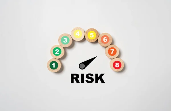 Kockázati Szint Indikátor Minősítés Nyomtatás Képernyő Kocka Blokk Óta Alacsony — Stock Fotó