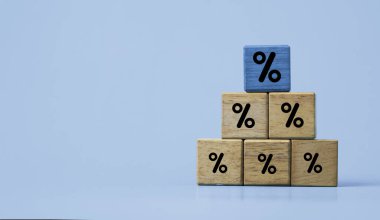 Mali faiz oranı ve ekonomik ve yatırım büyüme kavramından alınan ipotek oranı için tahtadan istifleme yüzdesi.