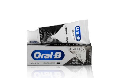 ORAL-BÖLÜM 3D beyaz araba, 75ml, 102g, TOOTH KURUMU VE TUBE, beyazların arka bahçesi