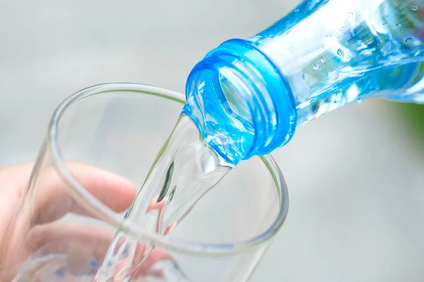 Sauberes Wasser Für Gute Gesundheit Frisches Reines Wasser Aus Dem — Stockfoto