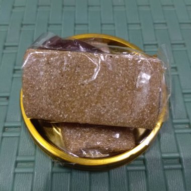 Geleneksel Endonezya atıştırmalıklarının fotoğrafı