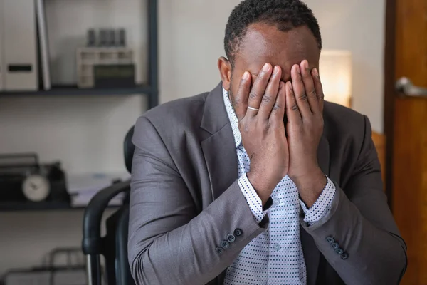 Burnout Sendromu Afrika Kökenli Amerikalı Adamı Çalışmaktan Rahatsız Oluyor Stres — Stok fotoğraf