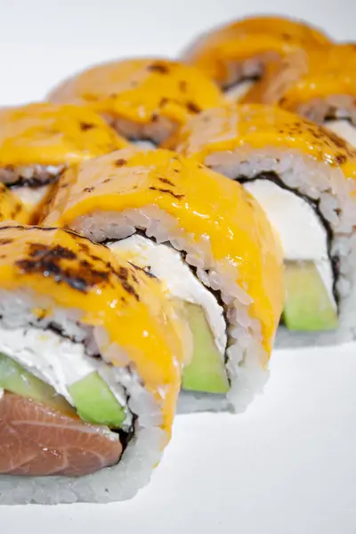 Lax Avokado Philadelphia Sushi Rulle Med Ost — Stockfoto