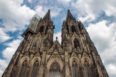 Köln Katedrali manzarası, Almanya Köln 'de Alman Katolikliği ve Gotik mimarisi anıtı.