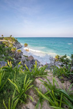 Tulum, Karayip Denizi 'ndeki kayalıklardaki harabeler, Quintana Roo, Meksika