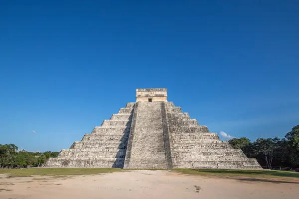 Chichen Itza arkeoloji alanı, Kukulkan Piramidi, Meksika, Yucatan 'daki yeni 7 harikadan biri.