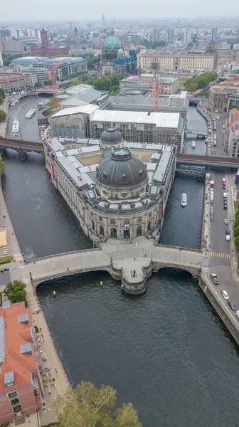 Müze Adası (Museumsinsel), Berlin, Almanya