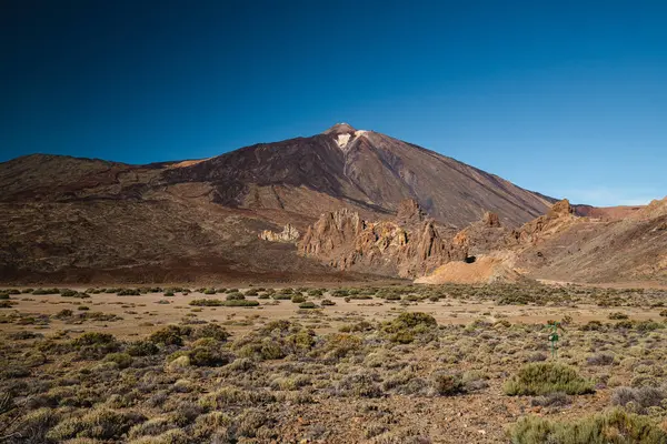 Teide Ulusal Parkı 'ndaki Teide Dağı ve manzara manzarası, Santa Cruz Tenerife Adası, İspanya
