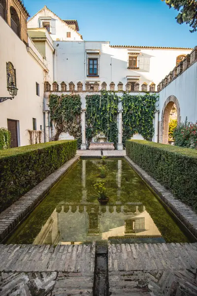 Otomi Tören Merkezi 'nin havadan görünüşü, Meksika' da heykellerle dolu anıtsal bir kompleks.