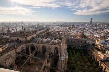 Şehir manzaralı, Sevilla, İspanya 'daki katedralden.