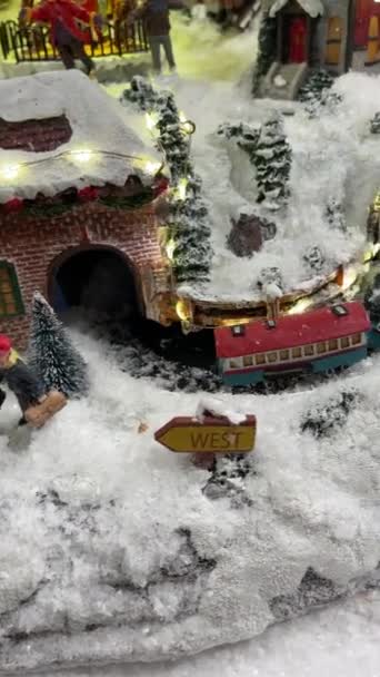 Miniatura Della Scena Invernale Con Case Natale Persone Stazione Ferroviaria — Video Stock
