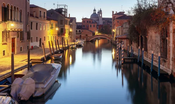 Traditional Old Colorful Medieval Houses Canal Sunrise Venice Italy — Stock Photo, Image