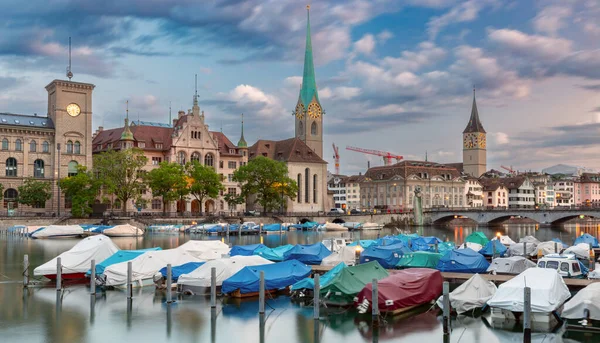 Kilátás Város Töltés Óratorony Naplementekor Zürich Svájc — Stock Fotó