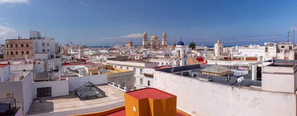 Panoramatický Záběr Cádiz Stavbu Katedrály Kříže Španělsko Andalusie — Stock fotografie
