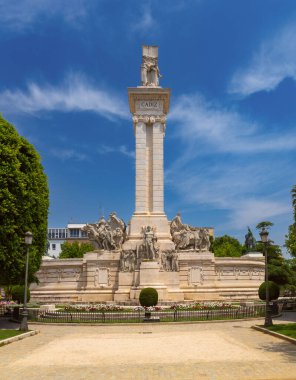 Cadiz rıhtımının gün ışığında manzarası. İspanya. Endülüs.