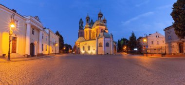 St. Peter ve St. Paul Katedrali 'nin şafak vakti Tumski Adası' ndaki panoramik manzarası, Poznan, Polonya