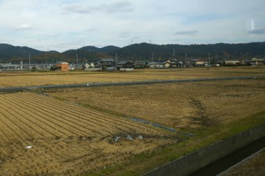 Kojima Japonya - 25 Kasım 2017: Kojima Jeans Caddesi kaliteli kot satan bir yer. Kot pantolonlarıyla ünlüdür. Turistler buradan kot pantolon almayı sever..