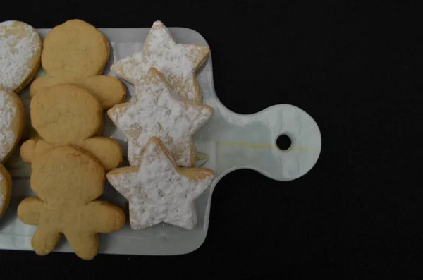 Όμορφα Χειροποίητα Μπισκότα Για Χριστουγεννιάτικη Γιορτή — Φωτογραφία Αρχείου