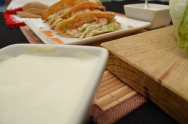 Renkli Ev Yapımı Geleneksel Meksika Quesadilla