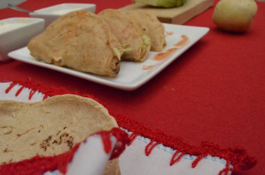 Renkli Ev Yapımı Geleneksel Meksika Quesadilla