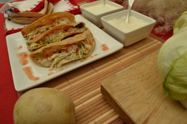 Renkli Ev Yapımı Geleneksel Meksika Quesadilla