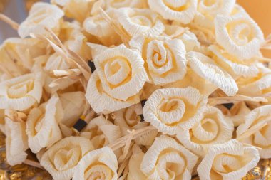 Chan çiçek kağıdı Tayland tapınağındaki ölüm töreninde kullanıldı..