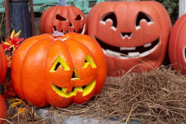 Balkabağı kafasının özlemini çeken balkabağı feneri Cadılar Bayramı 'nda korkunç temayla süslenir..